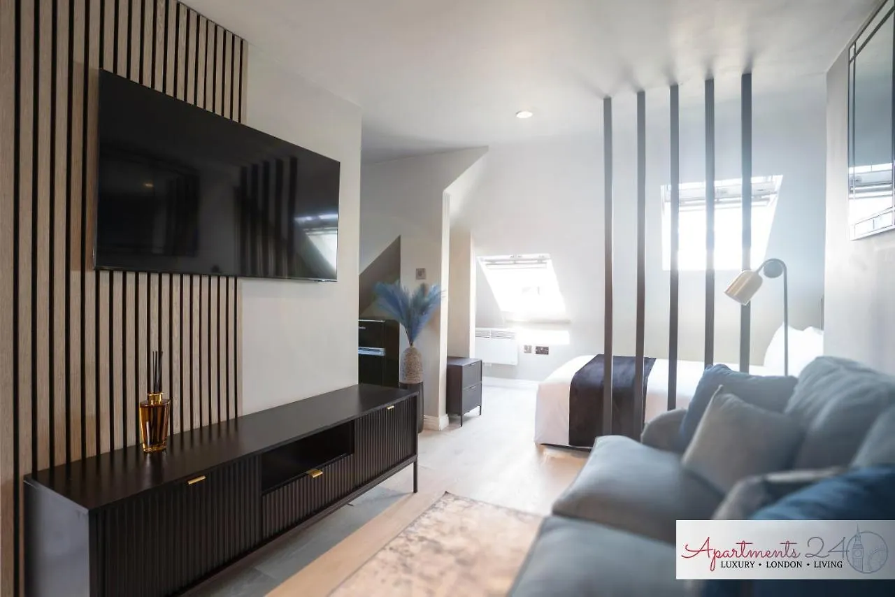 Beautiful Studio Apartment - London Hounslow 0*,  Regno Unito