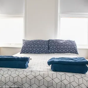 https://spacious-3bed-house.cambridgehotelsuk.com